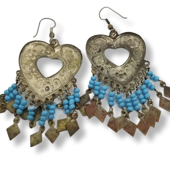 VINTAGE ANTIQUED HEART & TURQUOISE COLOR BEAD FRINGE DROP EARRINGS - Picture 4 of 4
